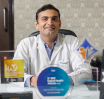 Dr. Aakaar Kapoor